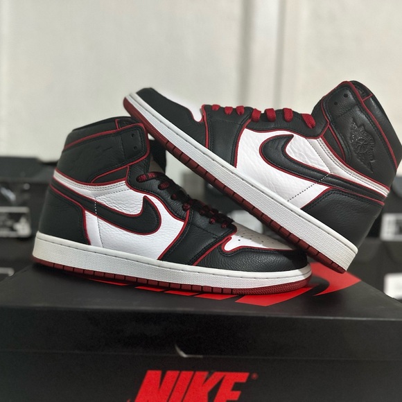 Jordan 1 Retro High Bloodline - Picture 7 of 9